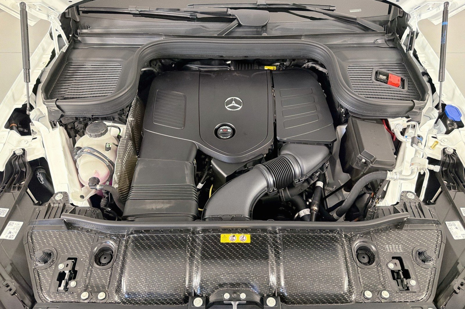 New 2026 Polar White Mercedes-Benz GLE 350 4MATIC® SUV image 10
