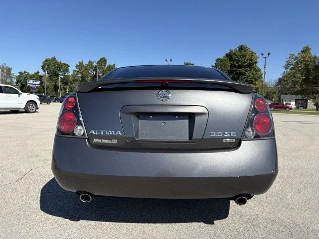 Used 2005  Nissan 3.5 SE image 20