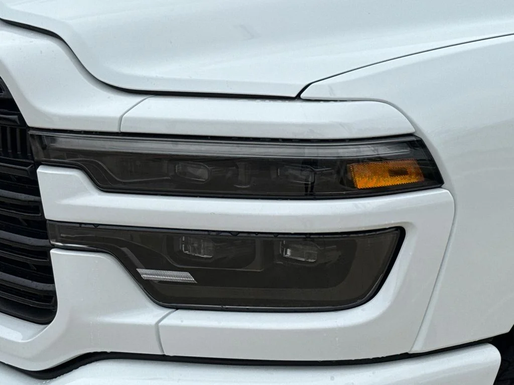 New 2026 Bright White Clear-Coat Exterior Paint RAM Laramie image 4