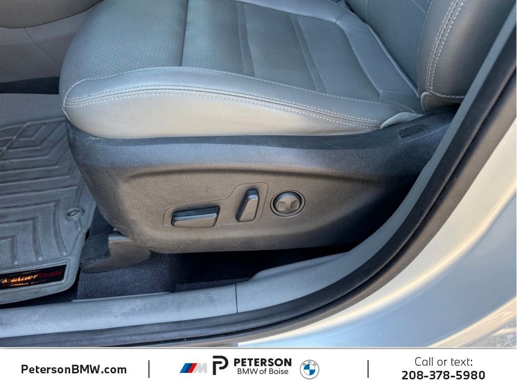 Used 2016 Silver Kia EX image 24