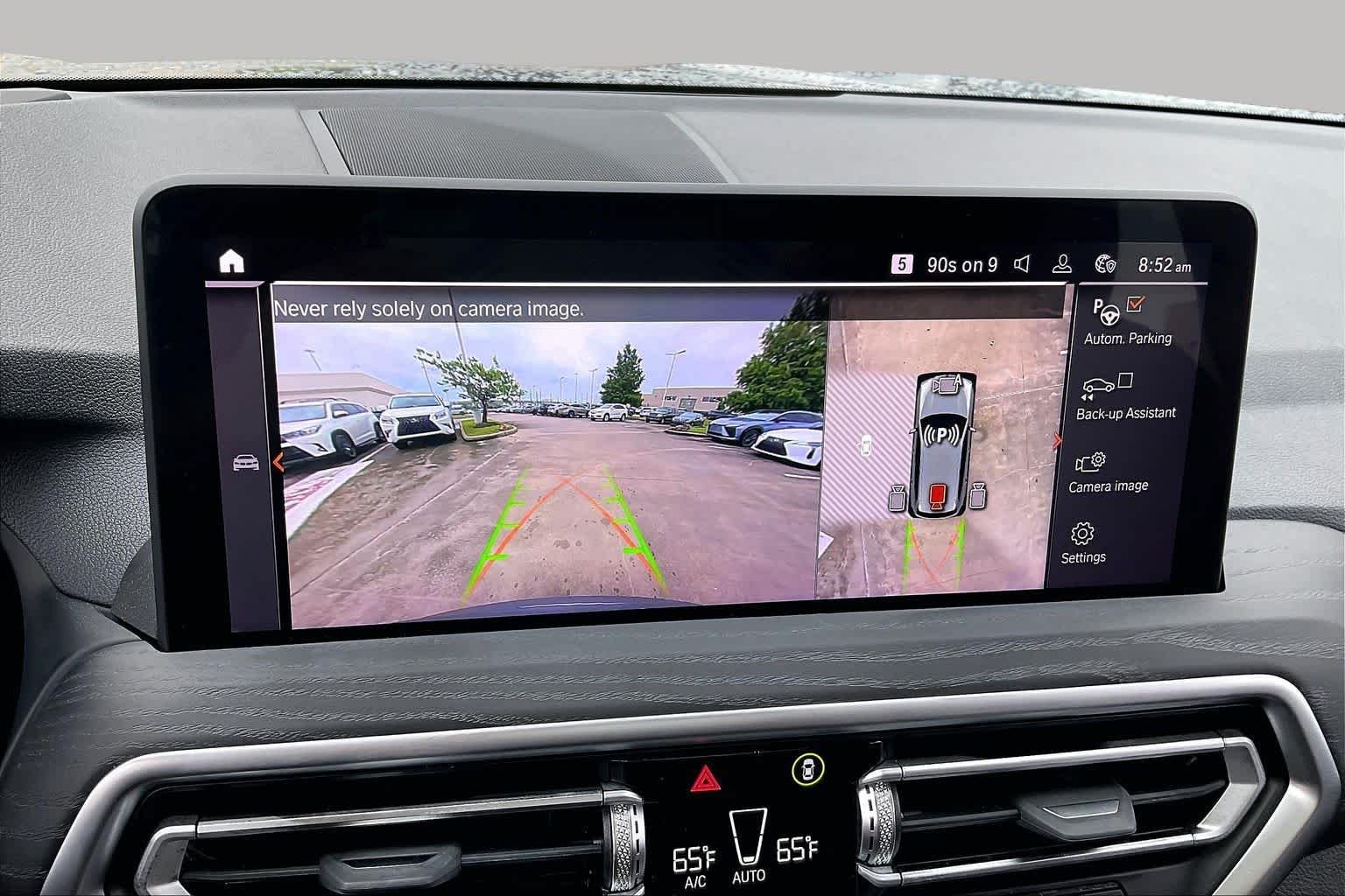 Used 2024 Skyscraper Grey Metallic BMW xDrive30i image 25