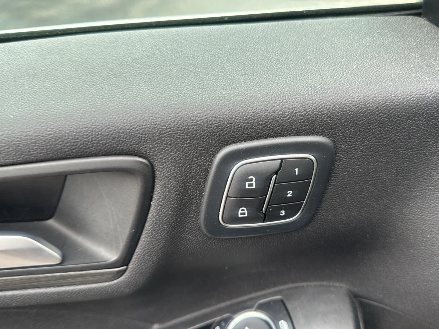 Used 2023 Atlas Blue Ford Platinum image 8