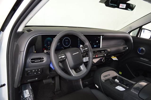 New 2026 White Hyundai SEL 8P image 29