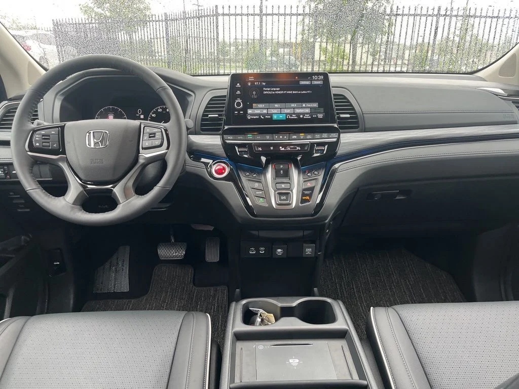 2026 Honda Odyssey Elite - Photo 17