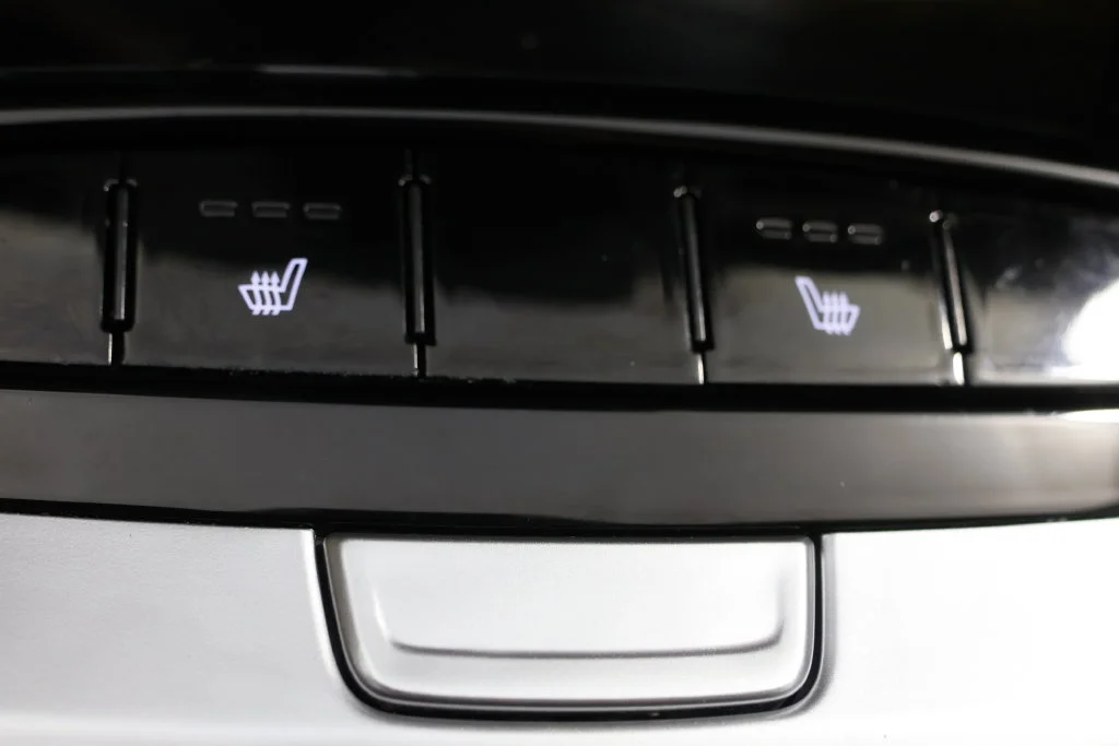 Used 2024 Silver Hyundai SEL image 15