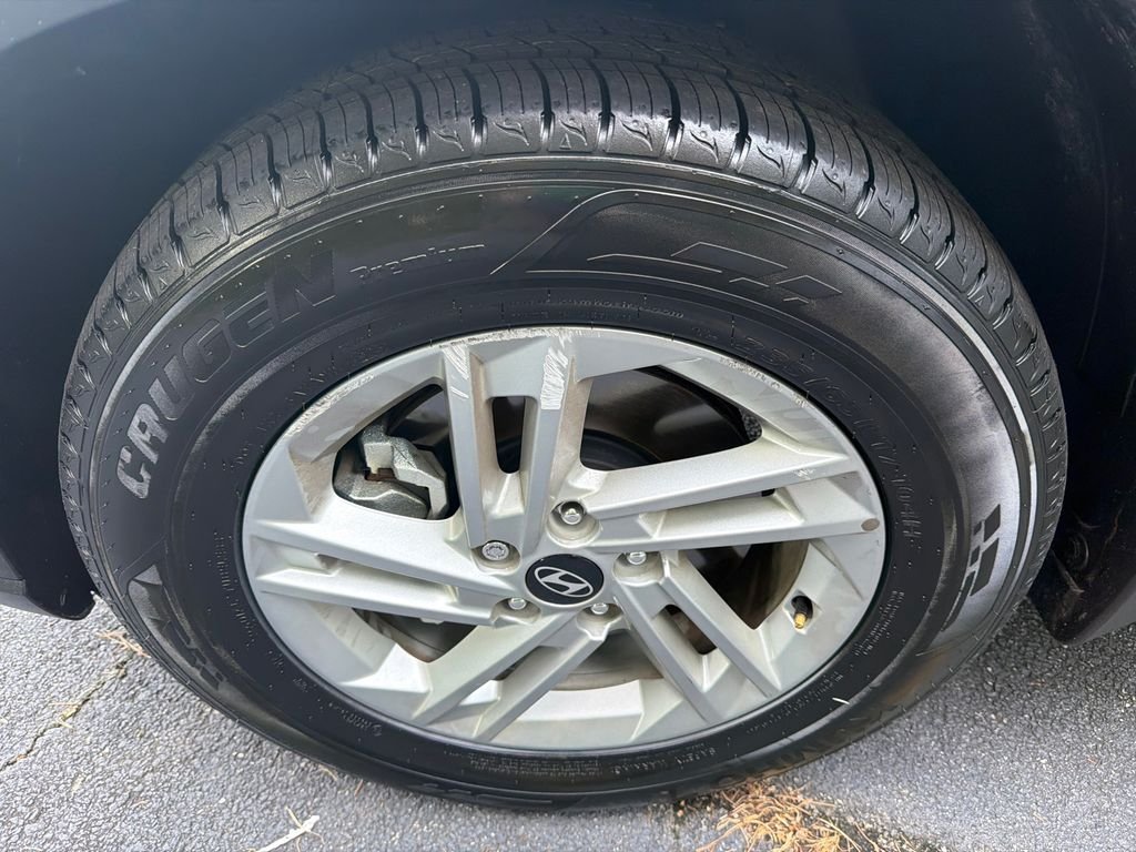 2025 Hyundai Tucson SE - Photo 11