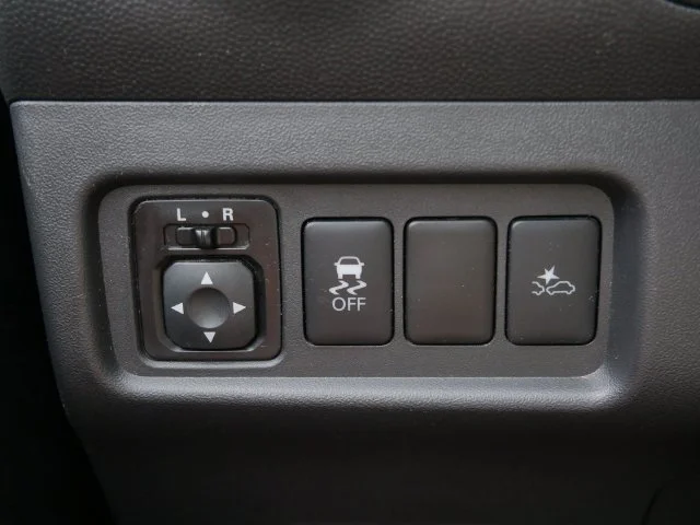 Certified Used 2023 Wine Red Metallic Mitsubishi ES image 16