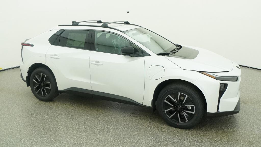 New 2026 Wind Chill Pearl Toyota XLE image 12