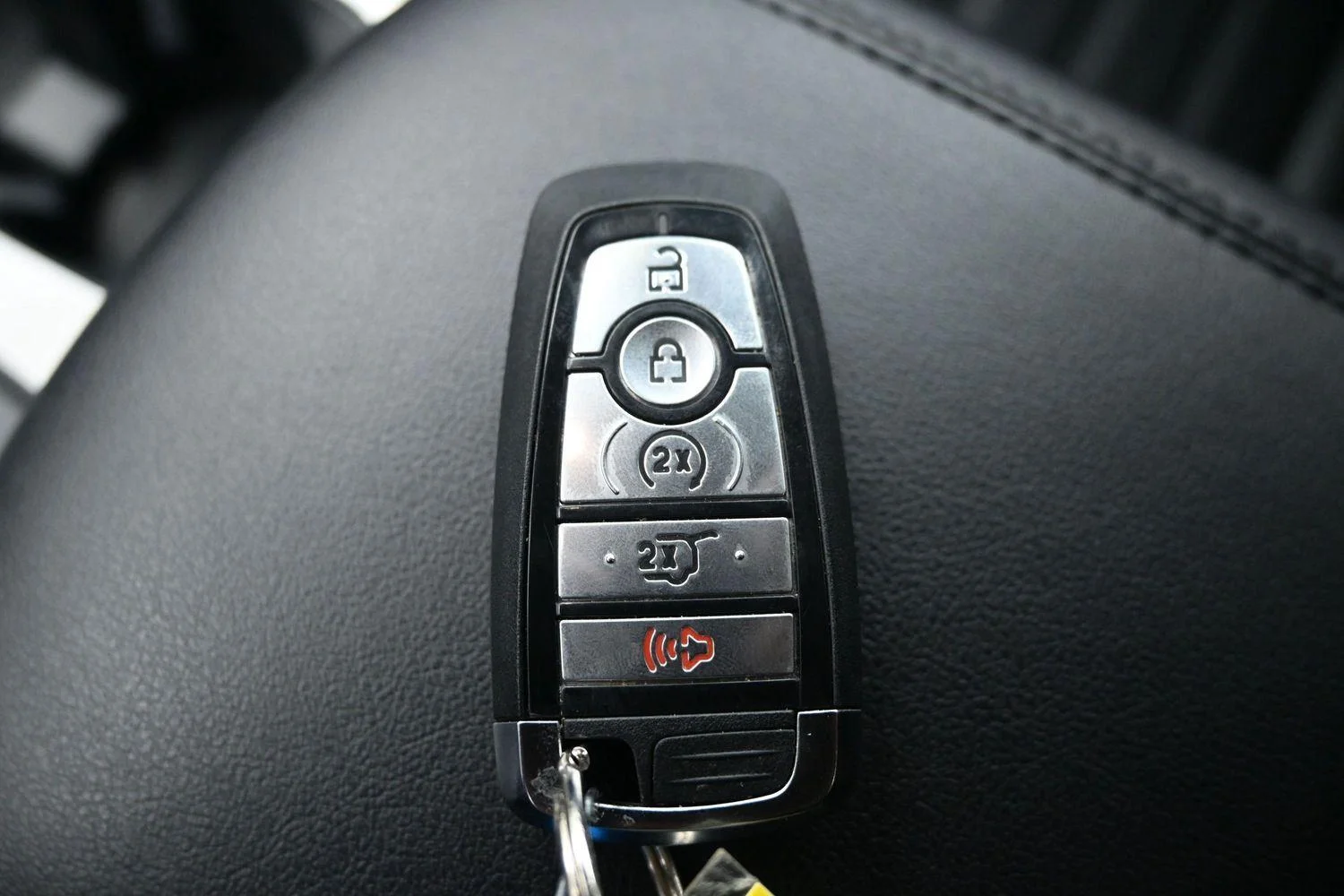 Used 2024 Atlas Blue Ford SEL image 31