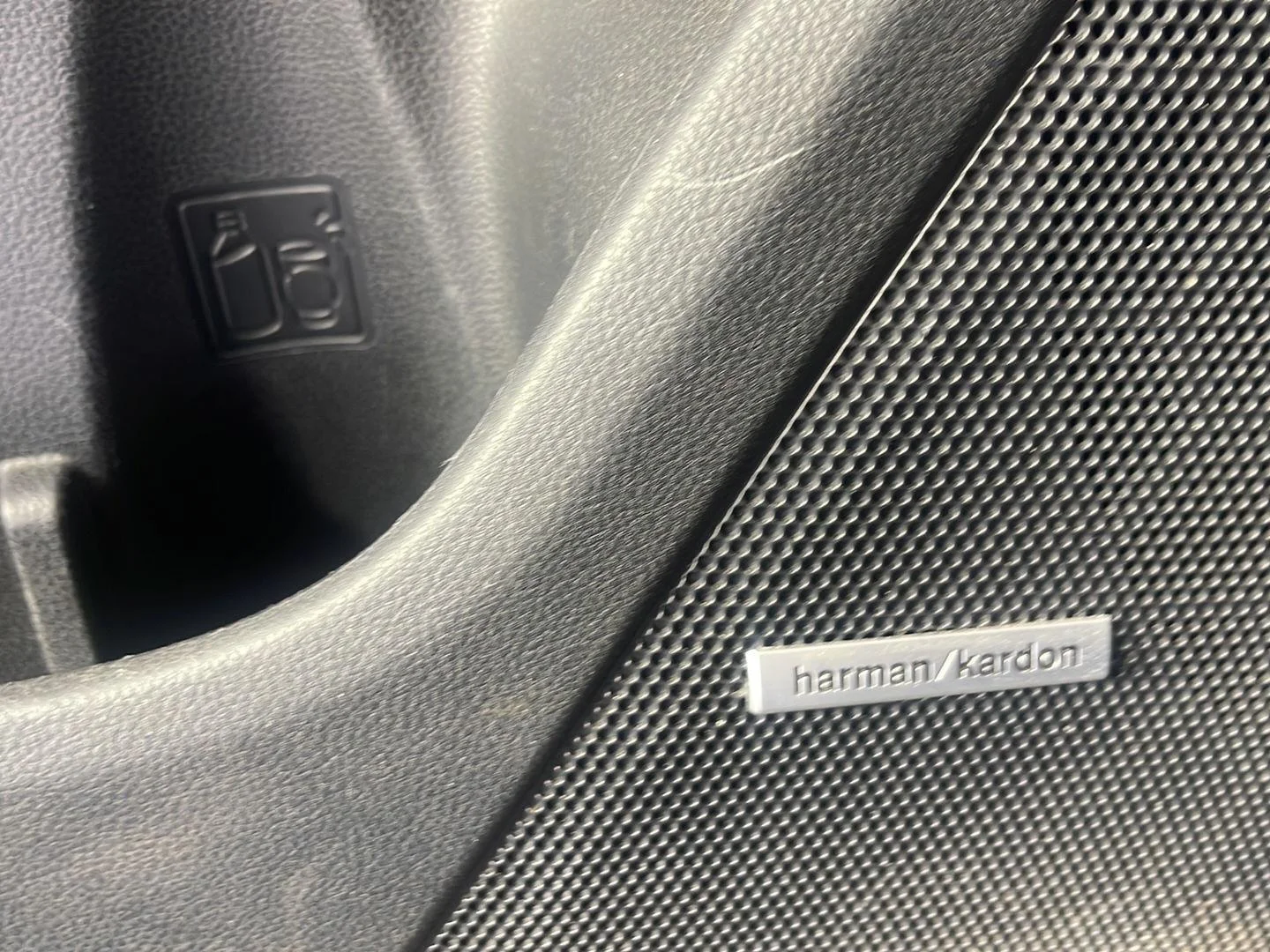 Used 2019 Dark Gray Metallic Subaru Limited image 14
