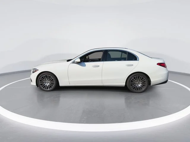 Used 2025  Mercedes-Benz C 300 image 5