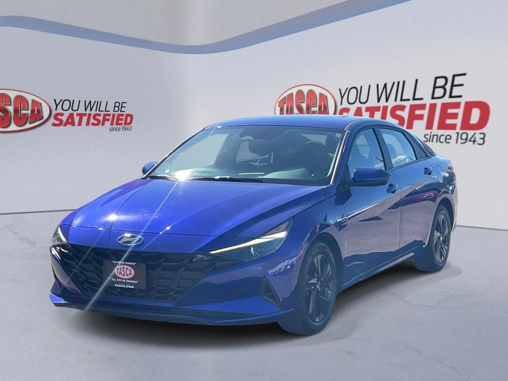 Certified Used 2023 Blue Hyundai SEL image 4
