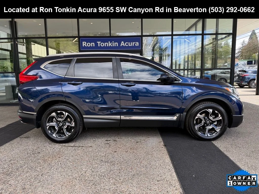 Used 2018 Obsidian Blue Pearl Honda Touring image 8