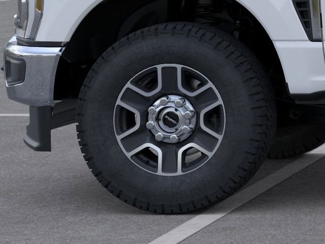 New 2026 Oxford White Ford Lariat image 19