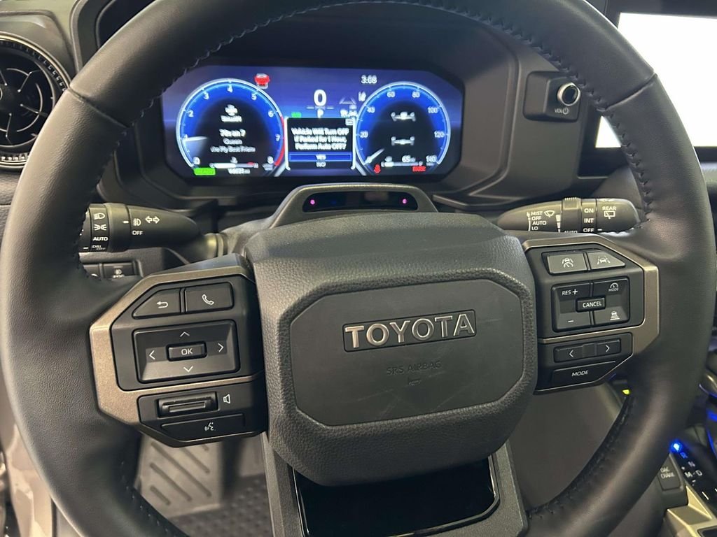Used 2025  Toyota Premium image 20