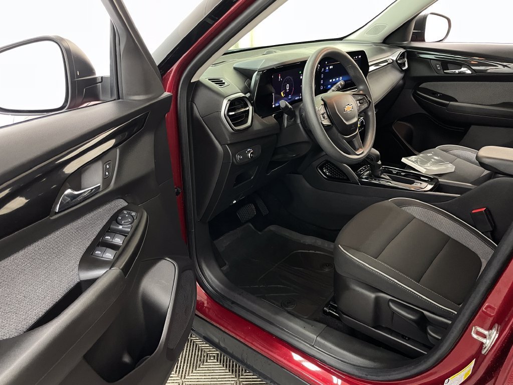 2024 Chevrolet TrailBlazer LS - Photo 19