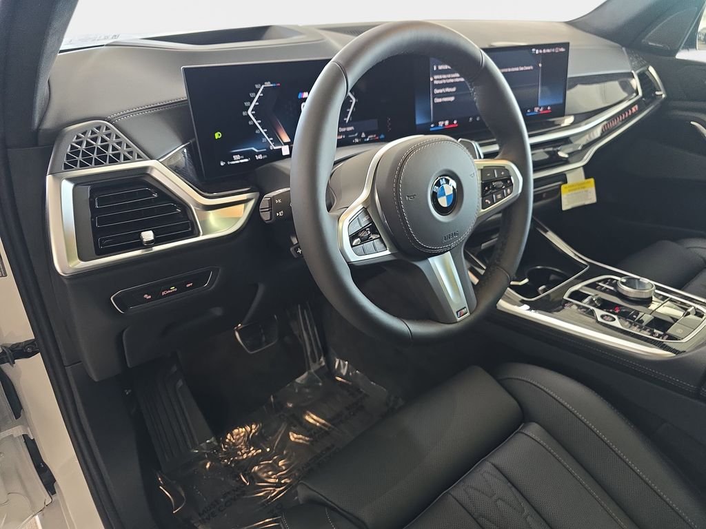 New 2026 Mineral White Metallic BMW xDrive40i image 13