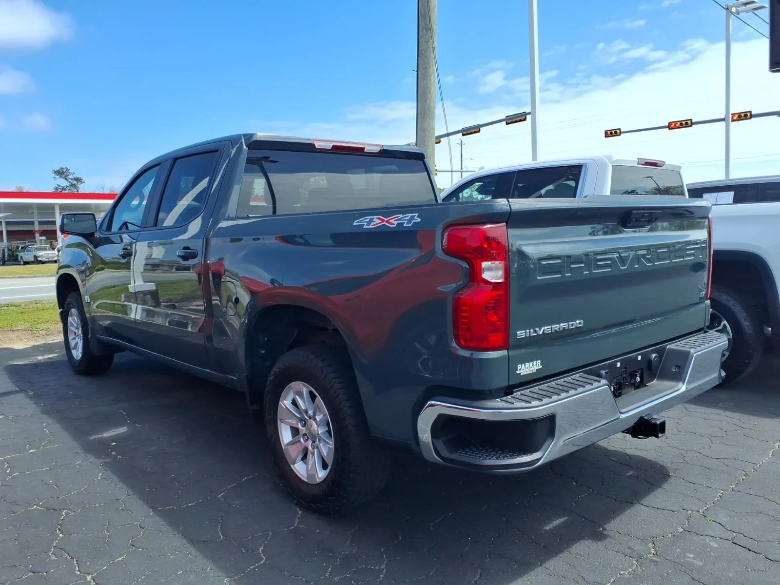 2025 Chevrolet Silverado 1500 LT - Photo 4