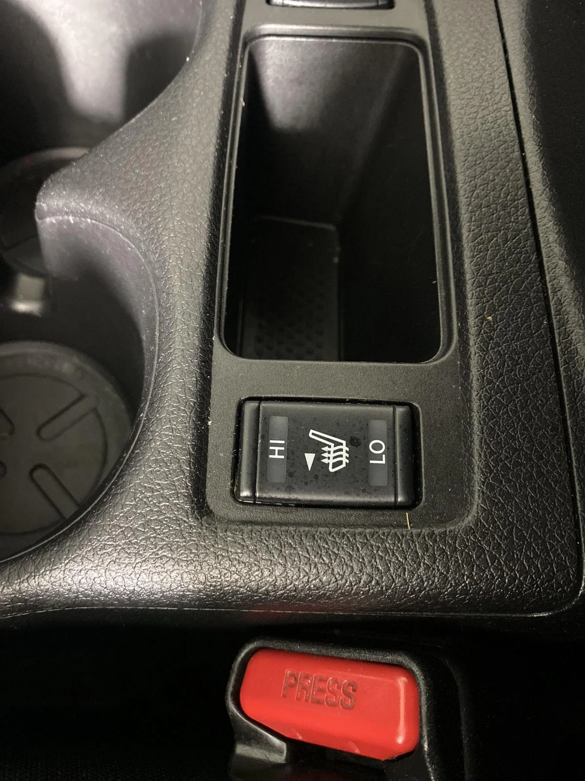 Used 2020 White Nissan SV image 21