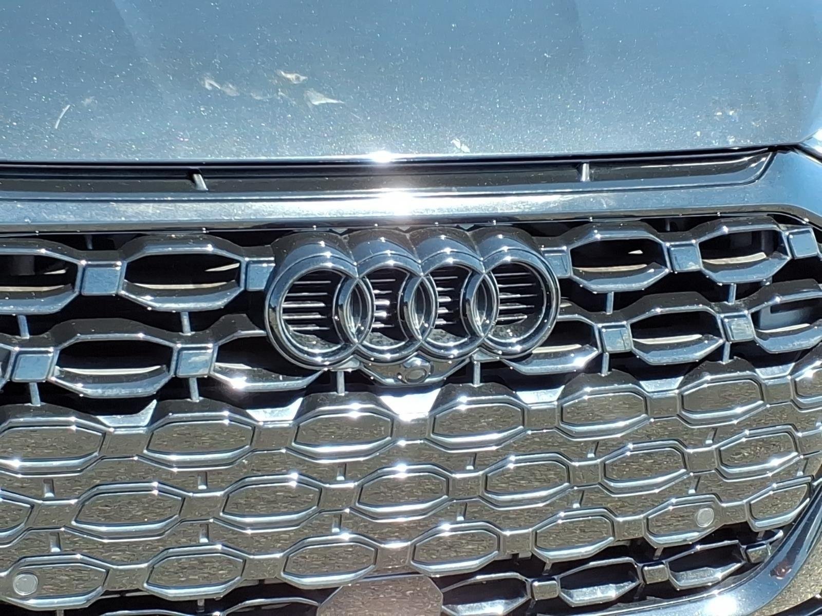 Certified Used 2022 Mythos Black Metallic Audi  image 15