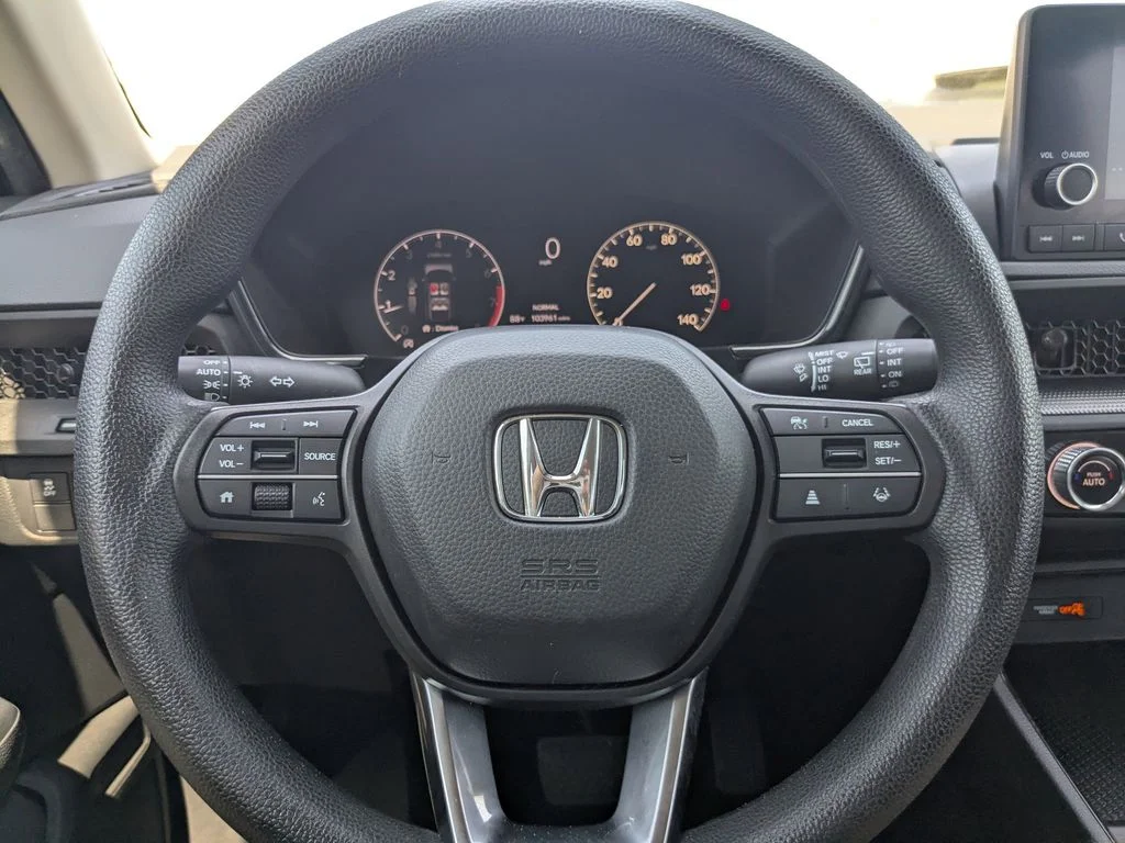 Used 2024  Honda LX image 27