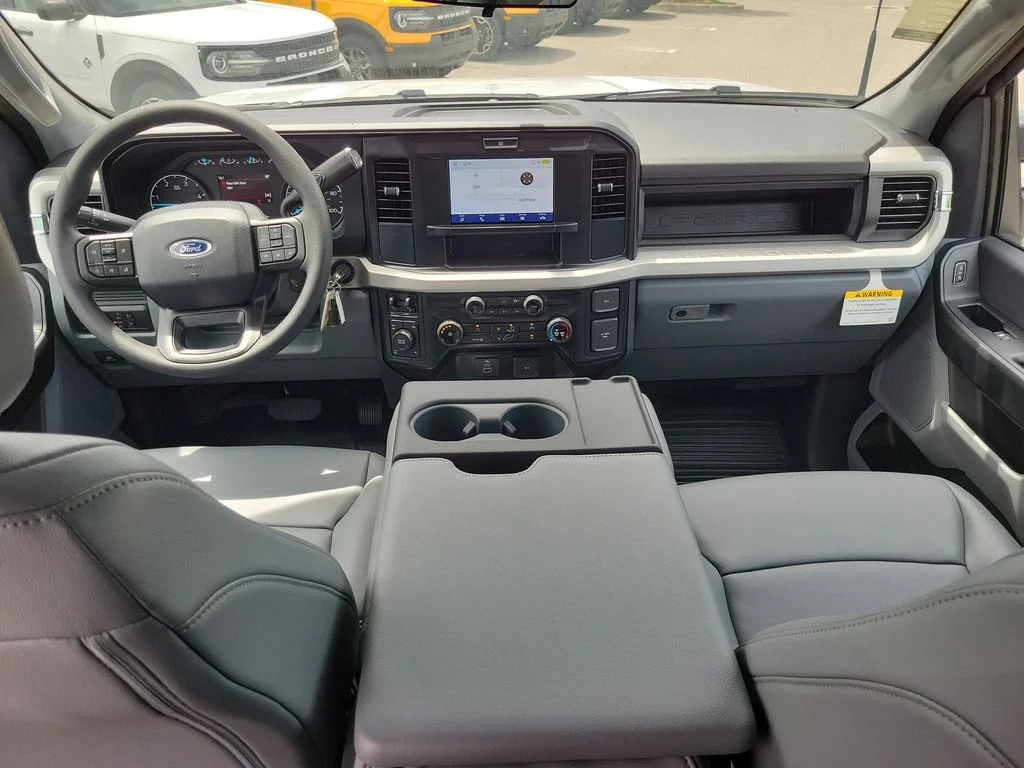 New 2026 Oxford White Ford F-350® XL image 11