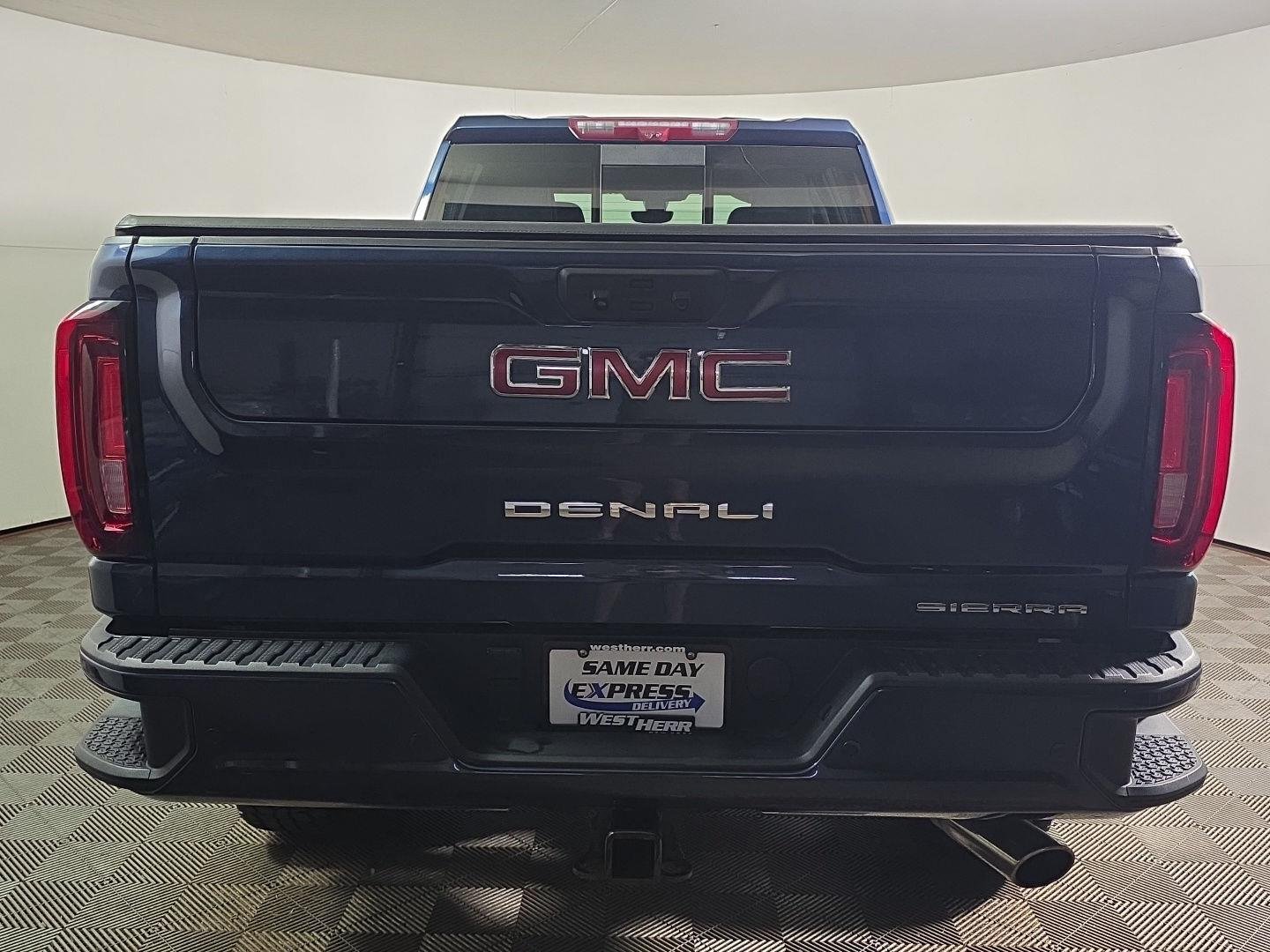 Used 2021 Pacific Blue Metallic GMC Denali image 11