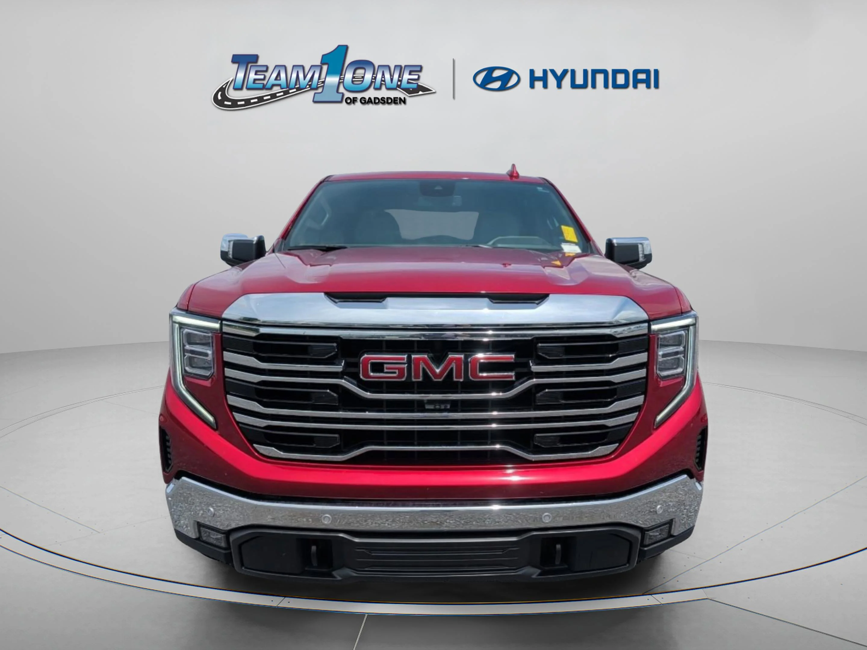 Used 2025 Volcanic Red Tintcoat GMC SLT image 2