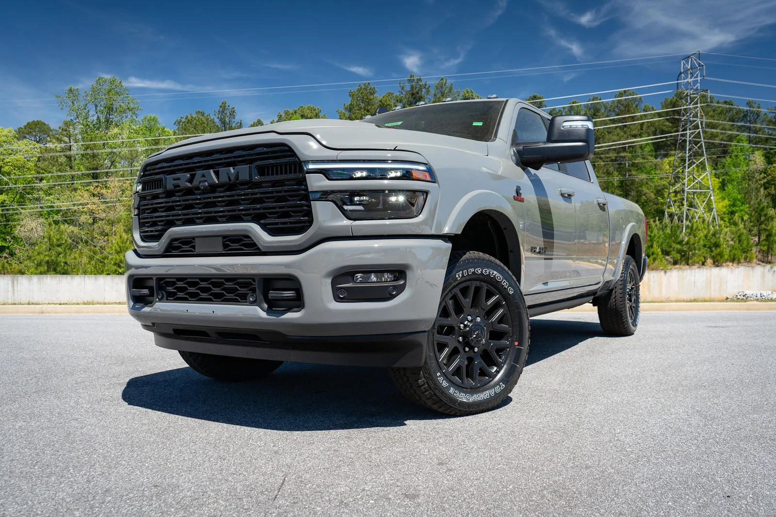 New 2026 Ceramic Gray Clear-Coat Exterior Paint RAM Limited image 5