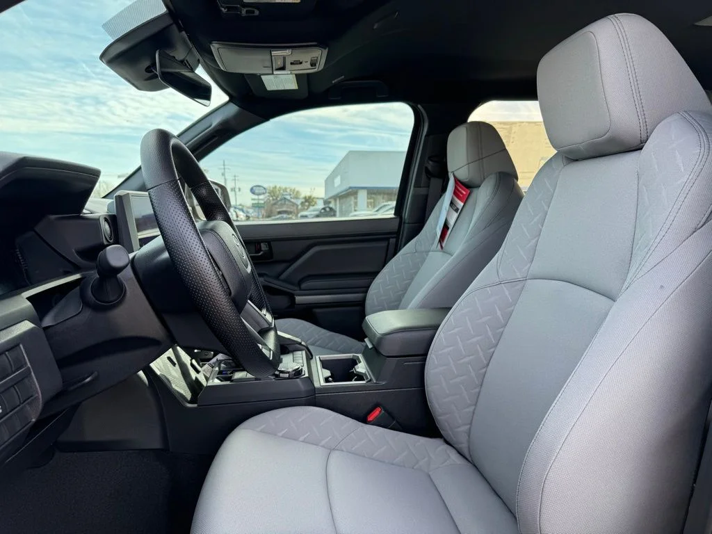 New 2025  Toyota SR5 image 16