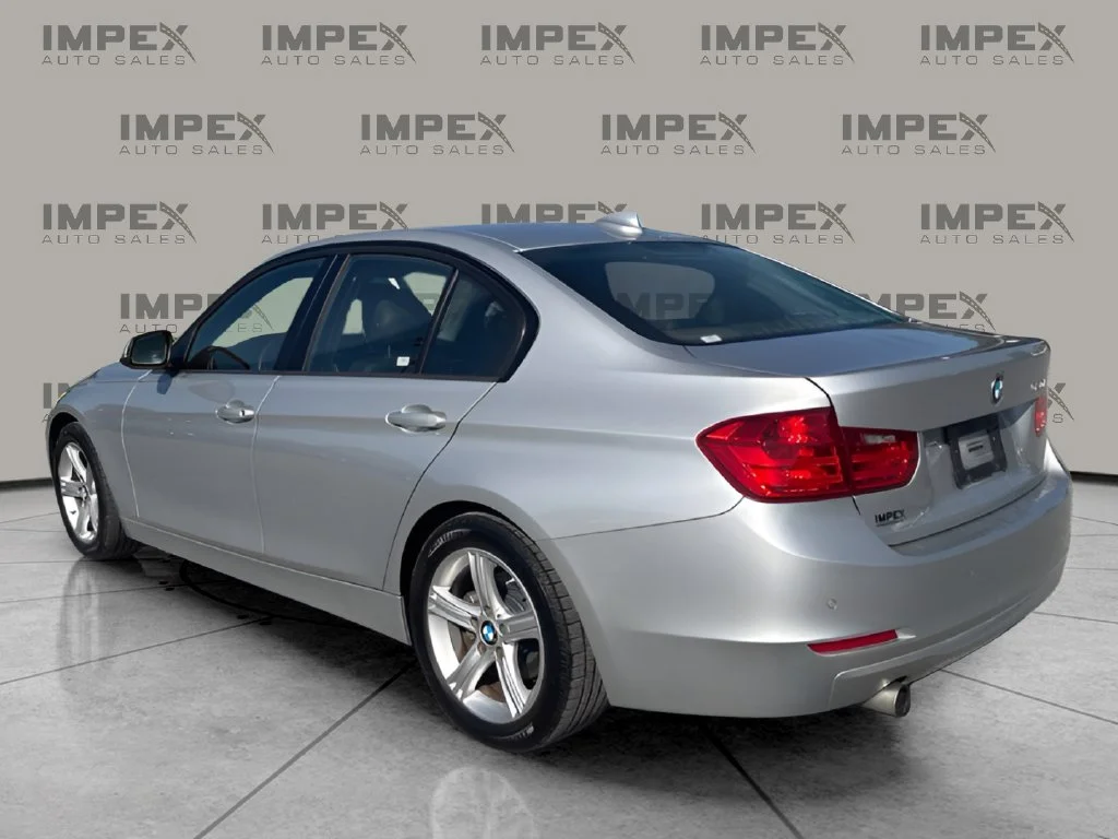 Used 2015 Silver BMW 320i image 3