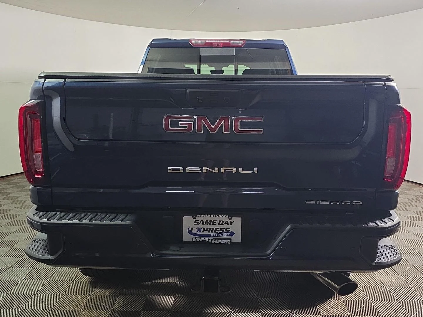 Used 2021 Pacific Blue Metallic GMC Denali image 11
