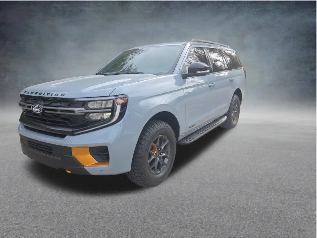 New 2027 Glacier Gray Metallic Tri-Coat Ford Tremor® image 40