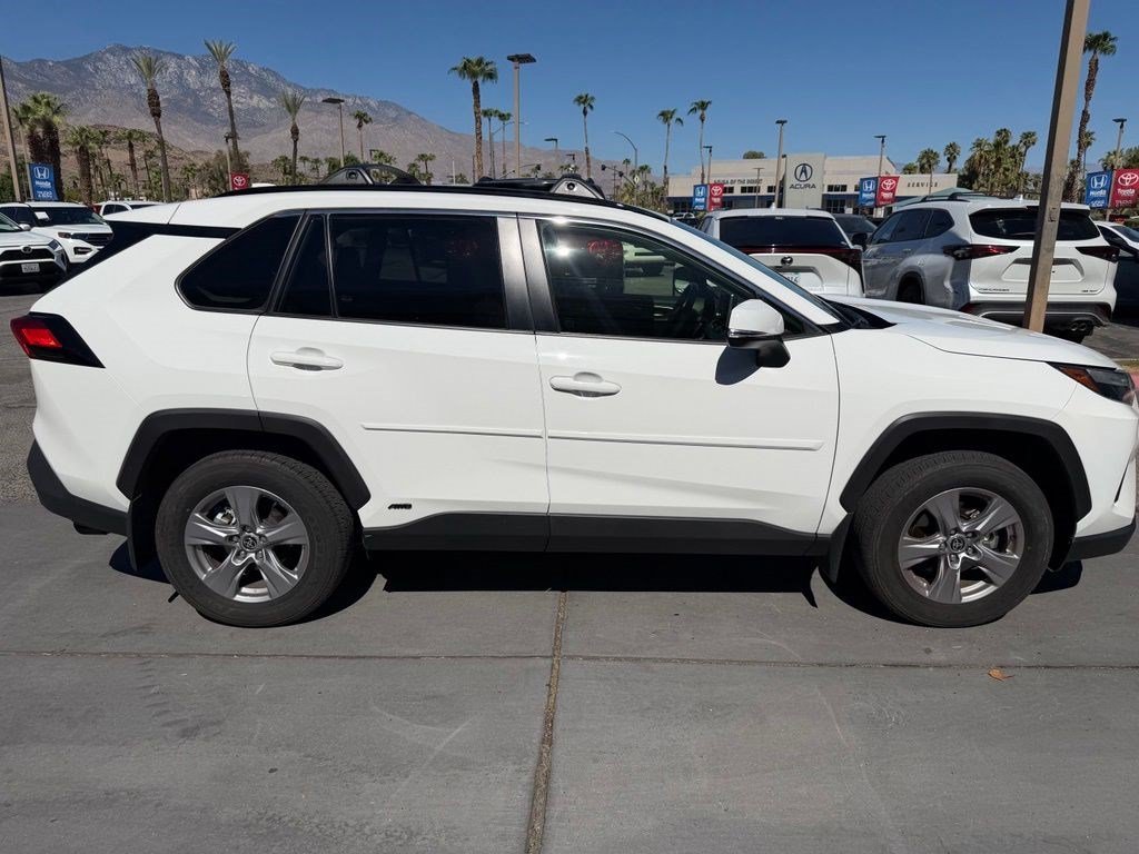 Used 2025 White Toyota Hybrid XLE image 4