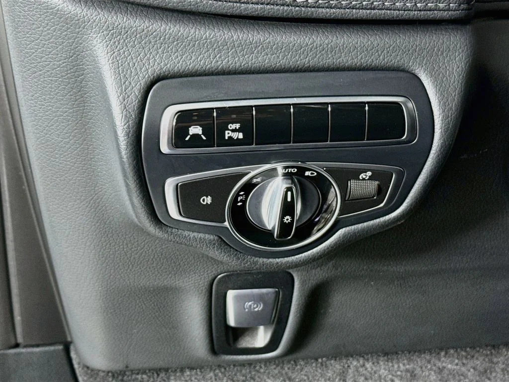 Used 2019 Polar White Mercedes-Benz G 550 image 11