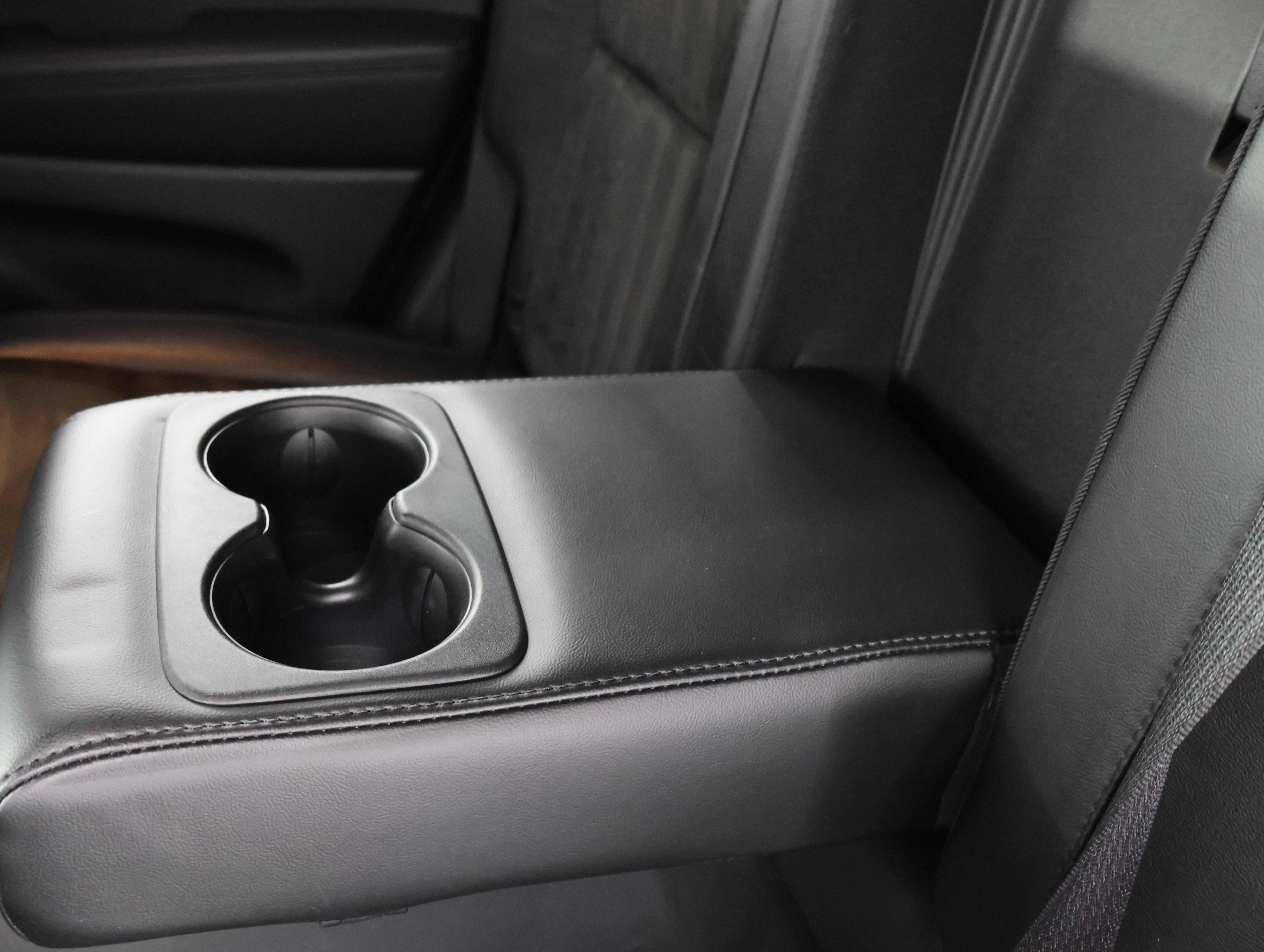 Used 2020 Sting-Gray Clearcoat Jeep 4x4 Altitude: ALTITUDE-4WD-NAV-MOON-HEATED SEATS-BACKUP CAM-1 OWNER image 37