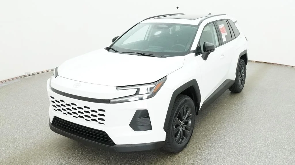 New 2026 Ice Cap Toyota XLE Premium image 20