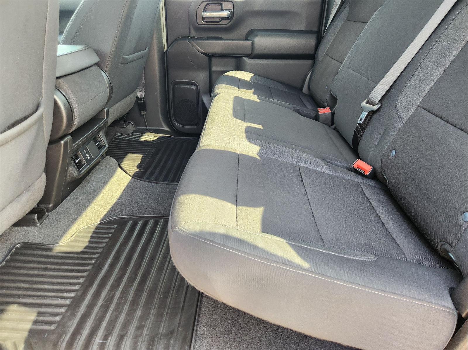 2024 Chevrolet Silverado 2500 HD photo 30 of 33