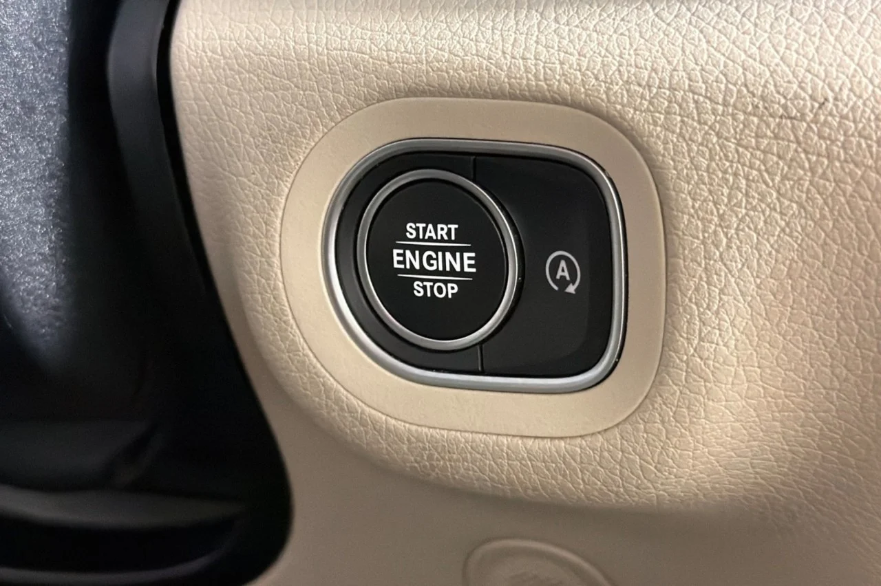 Used 2022 Polar White Mercedes-Benz GLE 350 image 20
