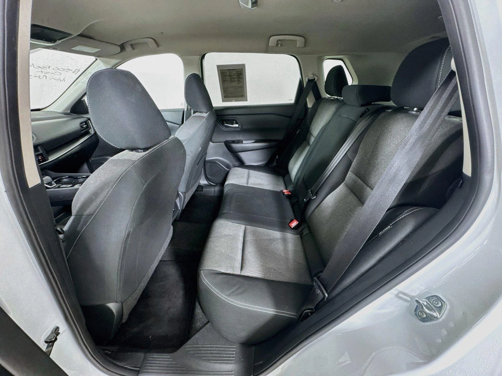 Used 2024 Everest White Pearl Nissan SV image 22
