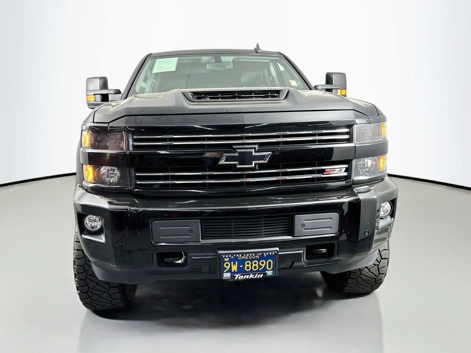 Used 2019 BLACK Chevrolet LTZ image 2
