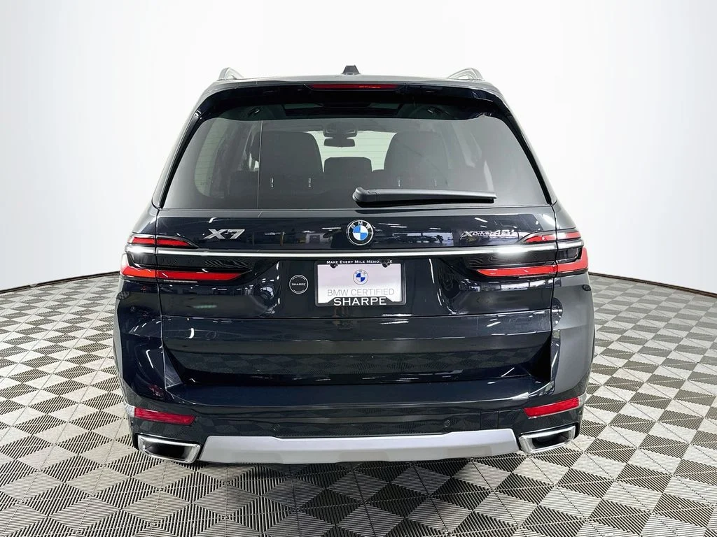 Used 2026 Black Sapphire Metallic BMW xDrive40i image 6