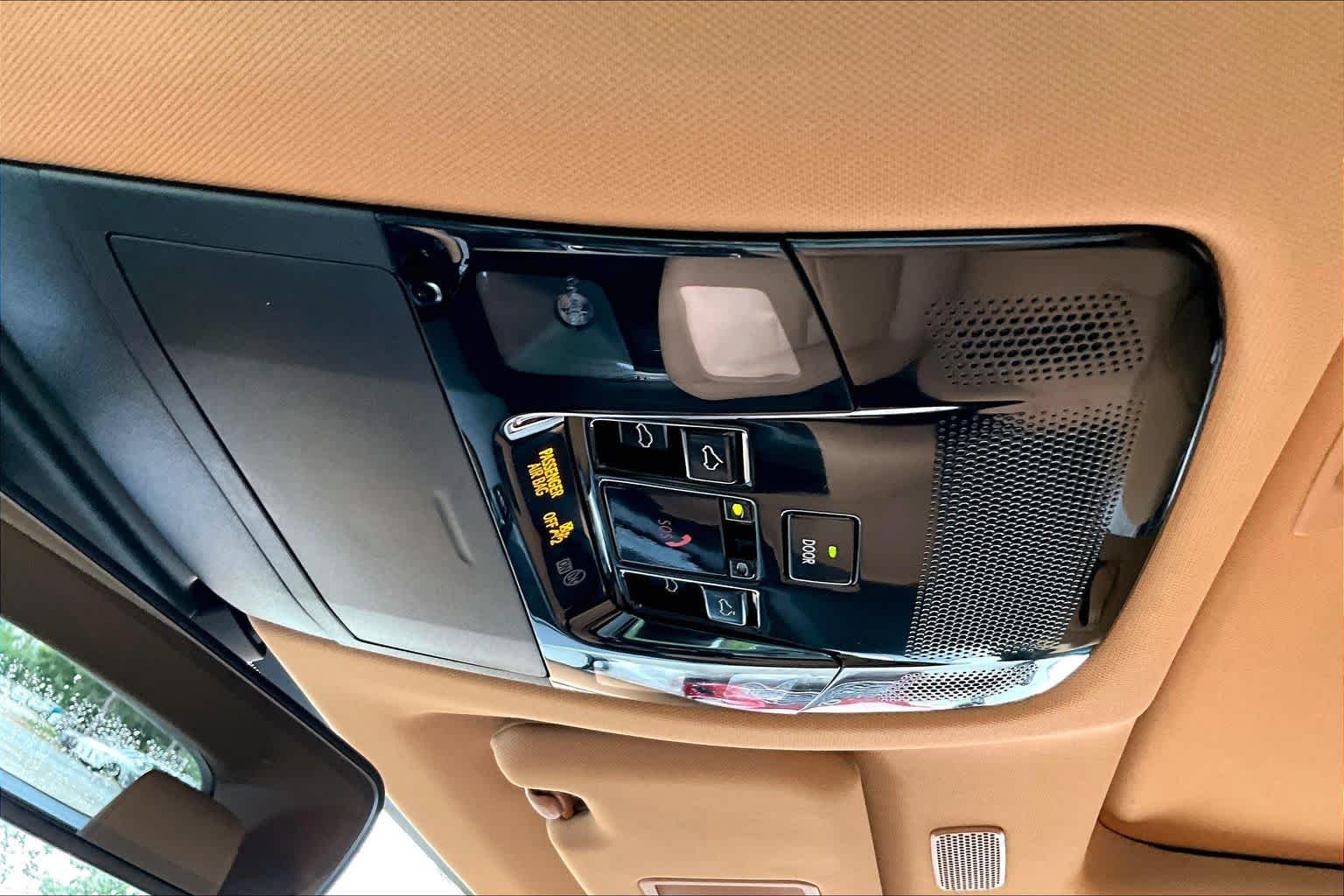 Used 2025 Caviar Lexus Premium image 32