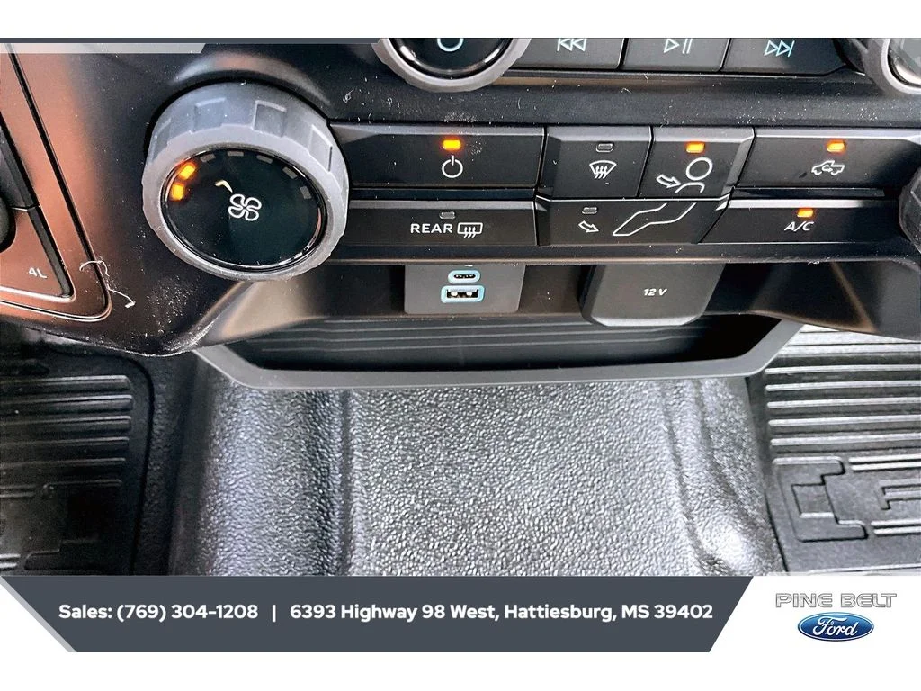 New 2026 Oxford White Ford F-250® XL image 23