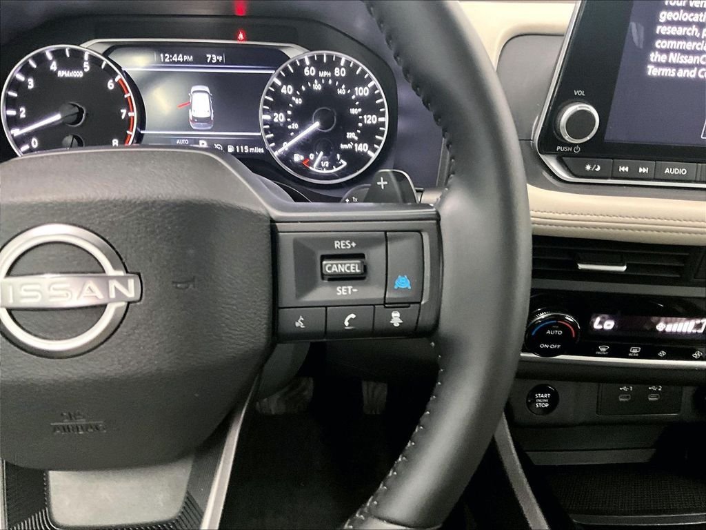 Used 2025 Everest White Pearl Nissan SV image 24