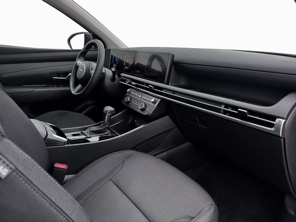 New 2026 White Hyundai SE image 15