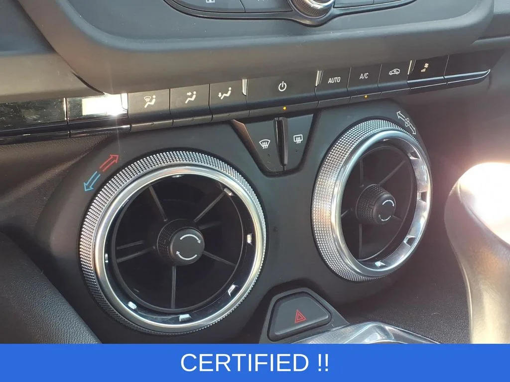 Used 2023 White Chevrolet 1LT image 5
