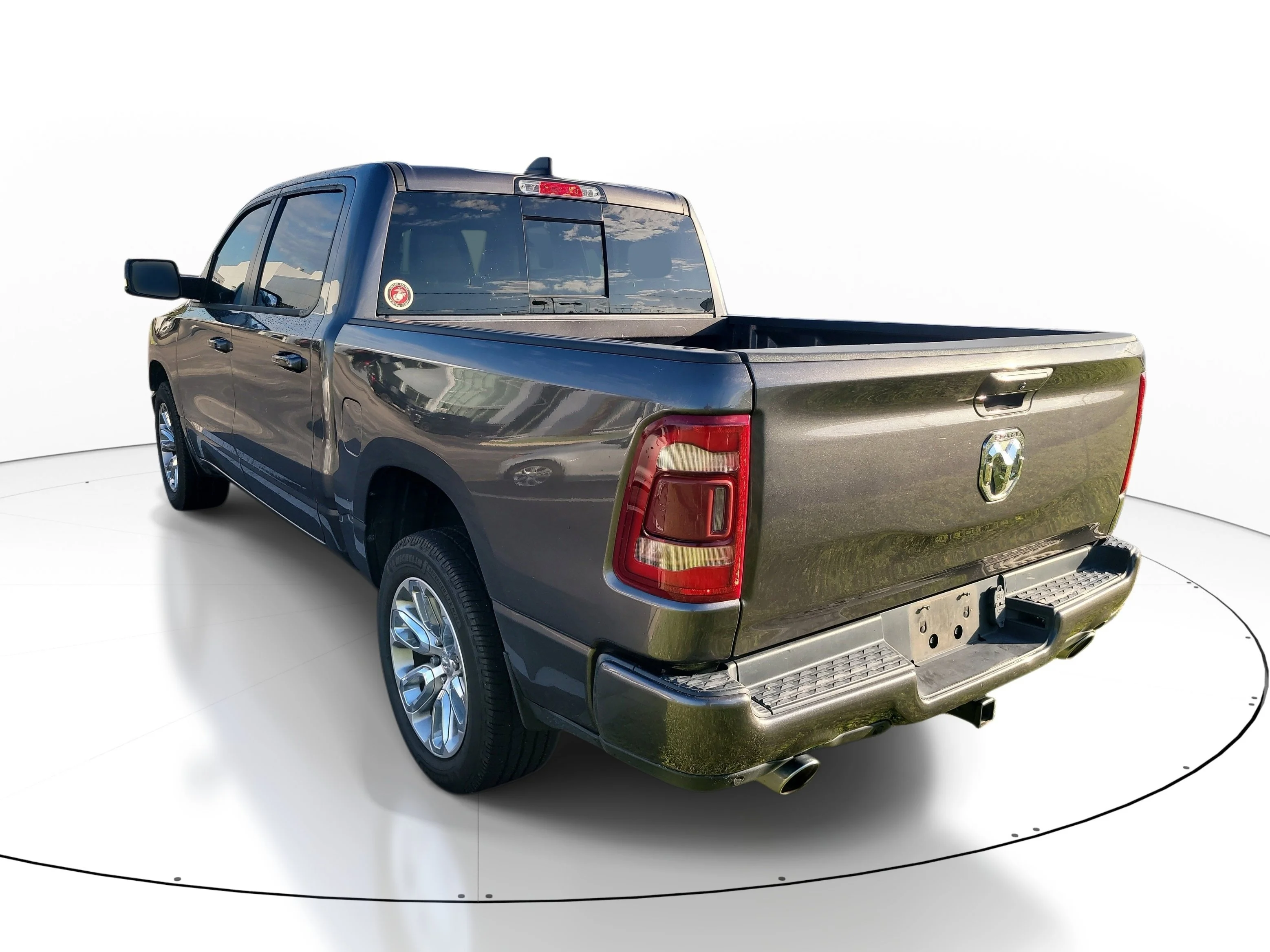 Used 2023 Granite Crystal Metallic Clearcoat Ram Laramie image 6