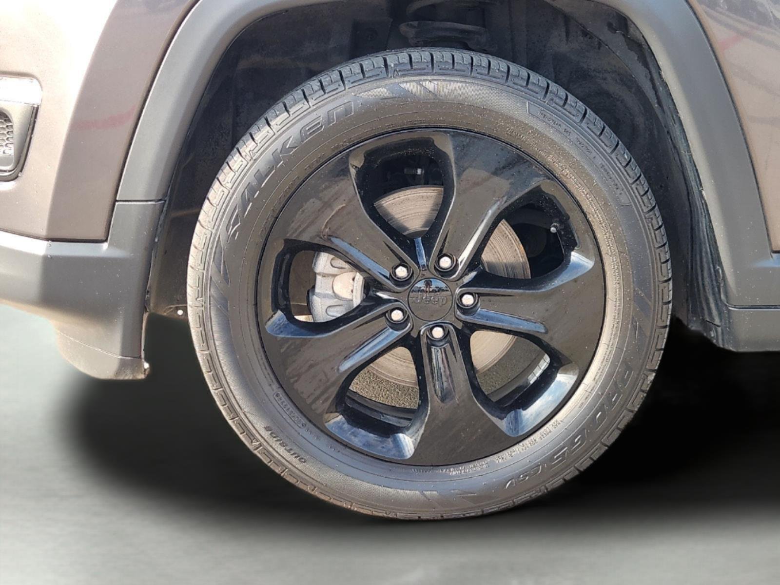 2020 Jeep Compass photo 10 of 33
