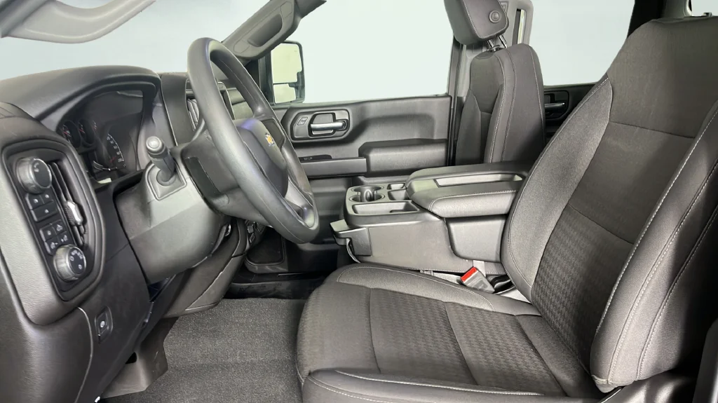 Used 2025 Black Chevrolet Custom image 14
